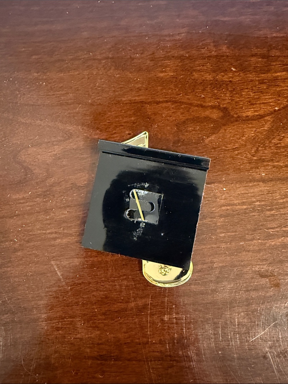 Axcess Gold Musical Note Pin/Brooch, Accessory - Picture 2 of 2